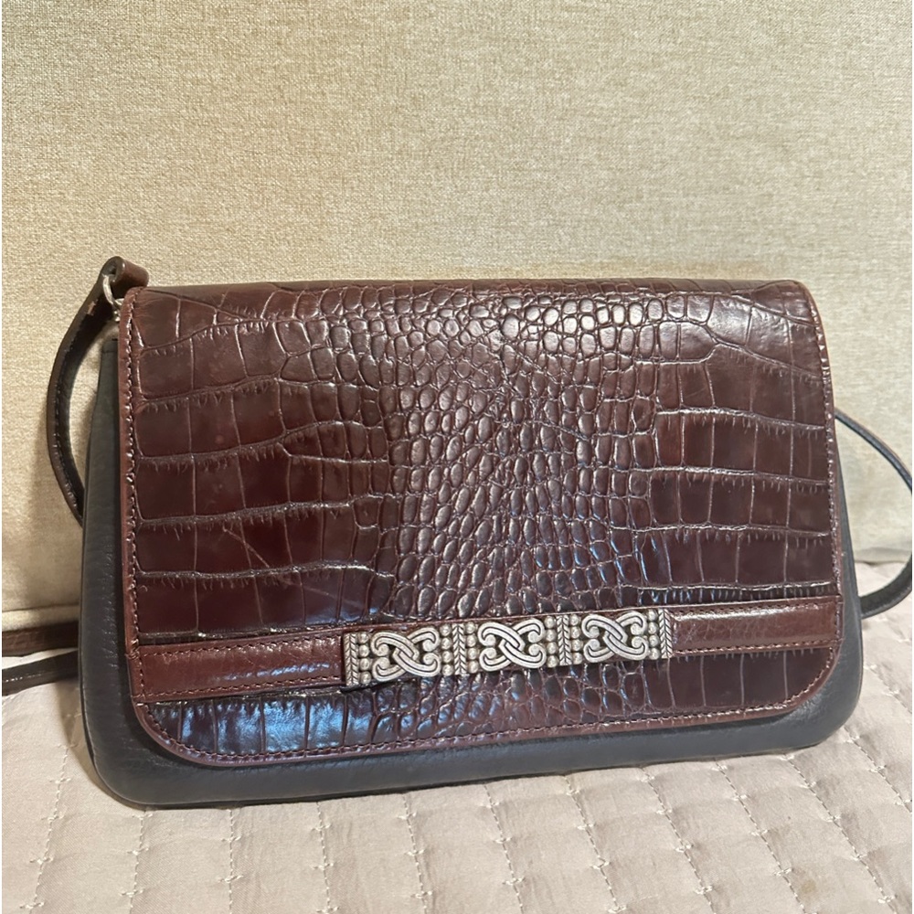 Vintage Brighton Fold Over Purse in Brown Alligator and Black Leather
